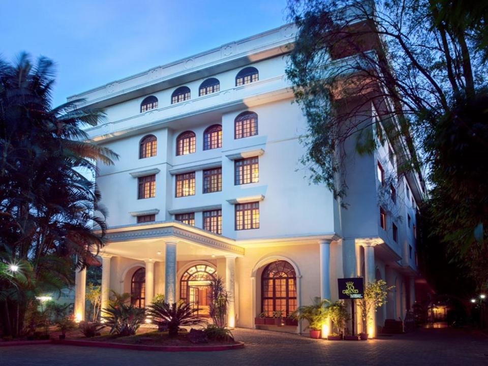 The Grand Magrath Hotel Bangalore Exterior foto
